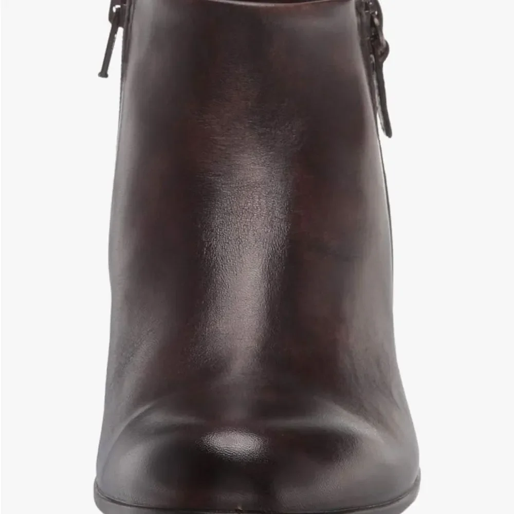 ECCO Shape 35 Zip Ankle Boots NWOB Size 42 (Women’s 11)